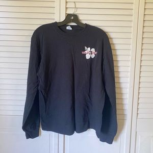 Trader Joe’s long sleeve tee in black